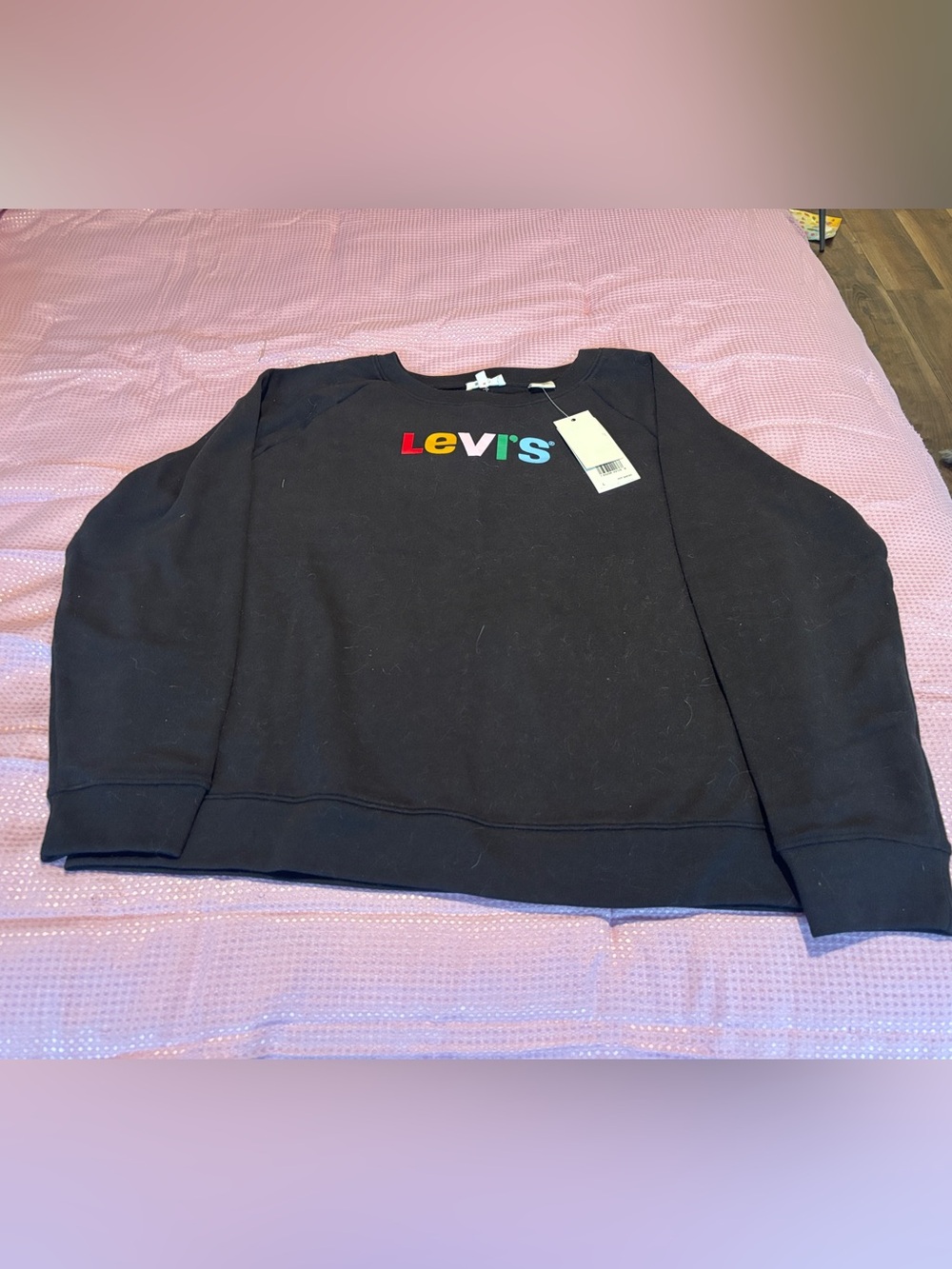 Levi's Black Crewneck with Rainbow Logo Lettering Women Size Large NWT
